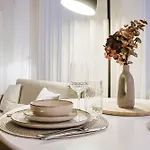 Quite Centre Modern Suite, 1br Рига