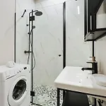 Апартаменты Quite Centre Modern Suite, 1br Рига
