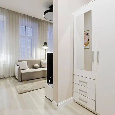 Quite Centre Modern Suite, 1br *